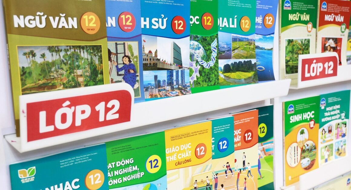 KHÁM PHÁ BỘ SÁCH GIÁO KHOA “KẾT NỐI TRI THỨC VỚI CUỘC SỐNG” SẼ THAY ĐỔI CÁCH DẠY HỌC TOÀN DIỆN TỪ NĂM HỌC 2026-2027!