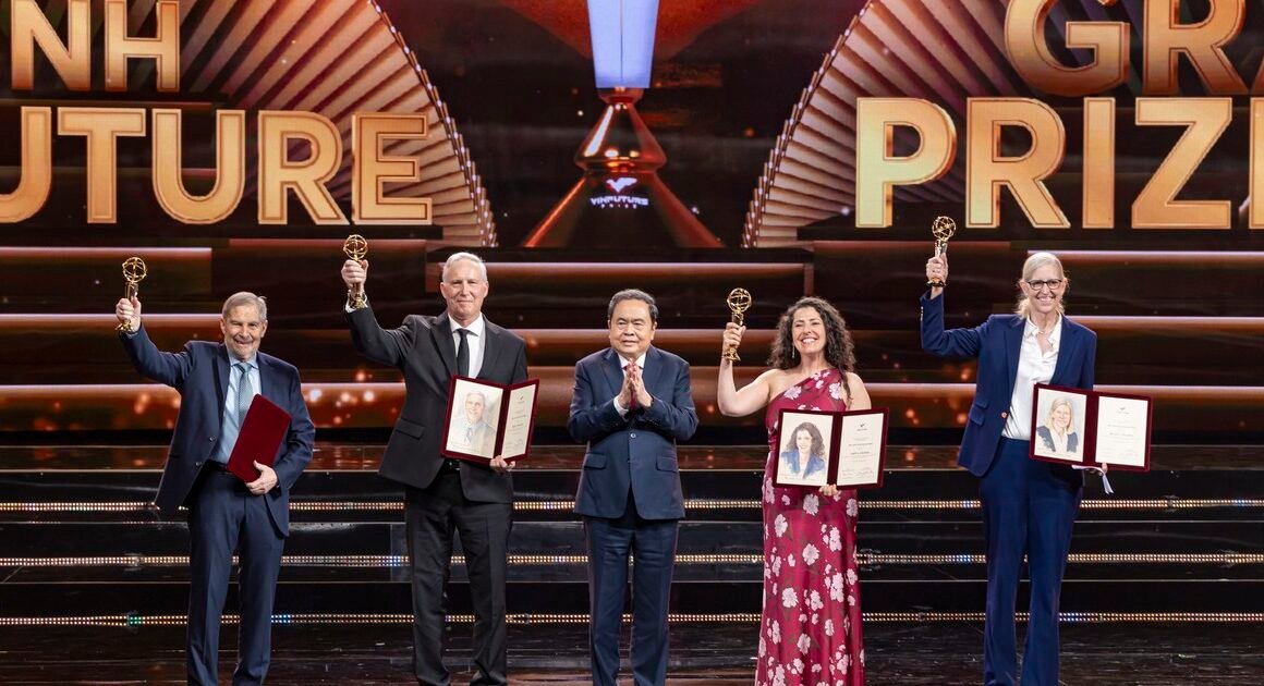 NHỮNG NHÀ KHOA HỌC XUẤT SẮC GẶP GỠ THÁCH THỨC TOÀN CẦU, ĐỂ MANG ĐẾN GIẢI PHÁP ĐỘT PHÁ CHO Y TẾ, MÔI TRƯỜNG VÀ SINH KẾ CHO NHÂN LOẠI!