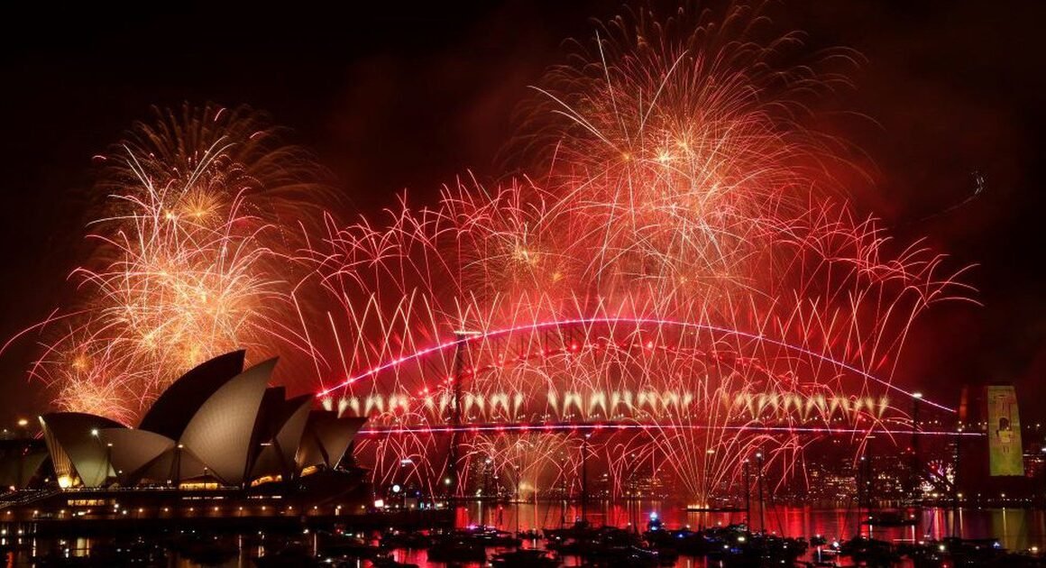 SYDNEY KHÁCH SẠN ĐÓN NĂM MỚI 2026 BẰNG PHÁO HOA HOÀNH TRÁNG GIỮA BỐI CẢNH AN NINH ĐƯỢC THẮT CHẶT SAU THẢM SÁT BÃI BIỂN BONDİ.