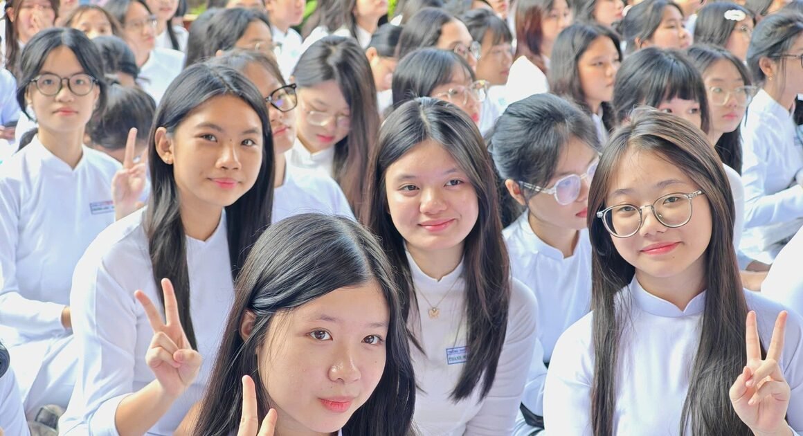 KHÁM PHÁ LỊCH NGHỈ TẾT DƯƠNG LỊCH 2026 CỦA HỌC SINH VÀ GIÁO VIÊN TP.HCM!