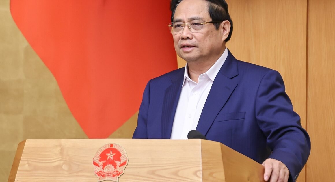 THỦ TƯƠNG YÊU CAU BỘ XÂY DỰNG XÂY DỰNG TRUNG TÂM GIAO DỊCH BẤT ĐỘNG SẢN VÀ QUYỀN SỬ DỤNG ĐẤT TRONG VƯƠNG QUYỀN QLNN TRƯỚC NGÀY 15.12!