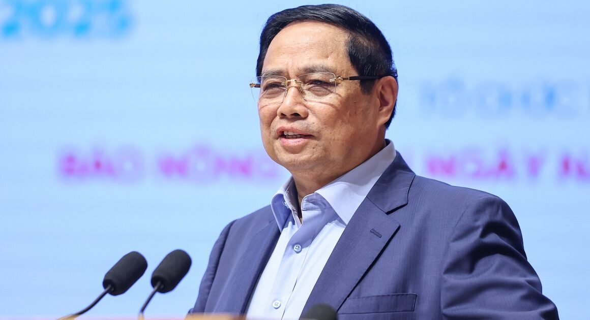 KHÓ KHĂN TRONG BÁN NÔNG SẢN ONLINE VÀ ỨNG DỤNG CÔNG NGHỆ: ĐIỀU GÌ ĐANG CHOẲNG CHƯA ĐƯỢC GIẢI QUYẾT?