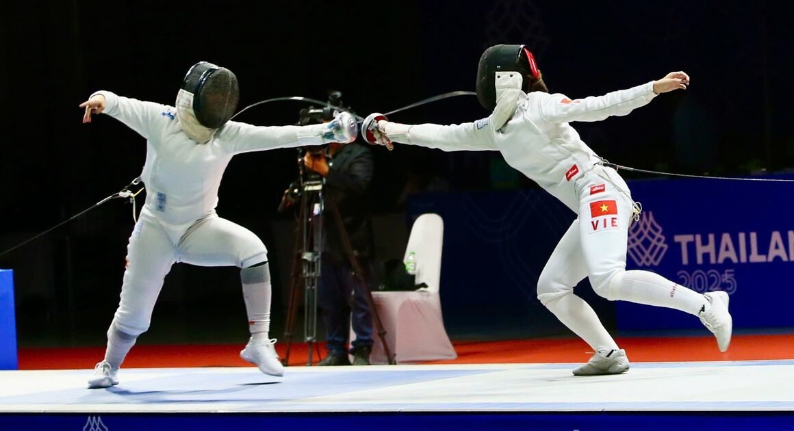 VIỆT NAM VỪA VƯƠN TỚI TOP 3 VẬN ĐỘNG CHÍNH THỨ 7 TẠI SEA GAMES 33, CÙNG BỘ SỐ HUY CHƯƠNG ĐÁNG KINH NGẠC!