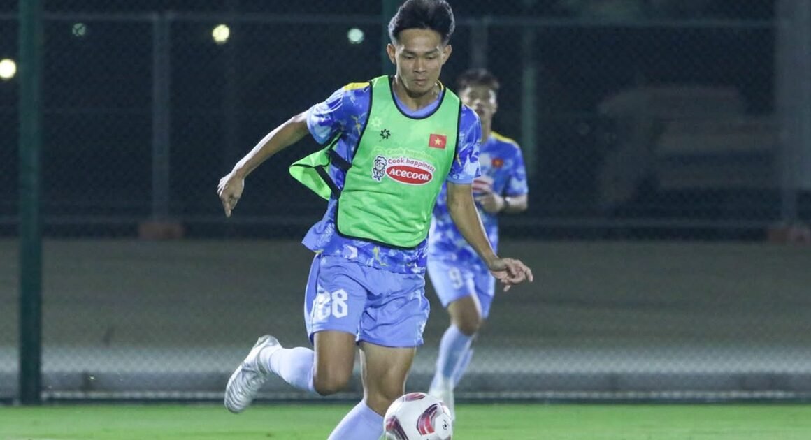 NHỮNG NGƯỜI BÍ ẨN CHỨA ĐẦY YẾU TỐ KIÊU HÙNG TRONG ĐỘI HÌNH U.23 VIỆT NAM!