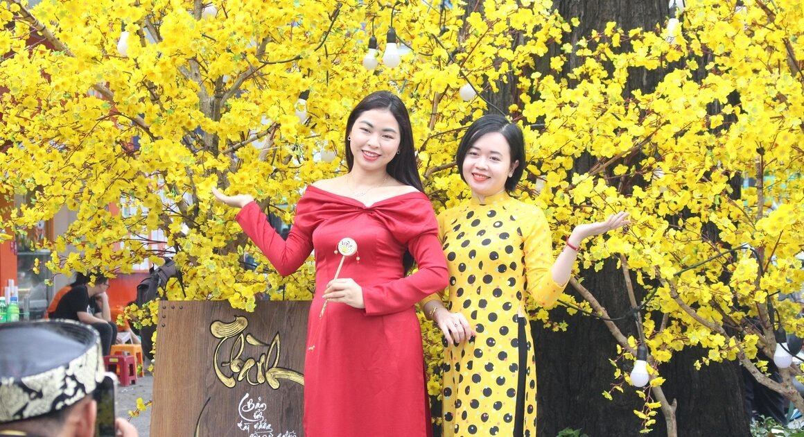 CHÍNH PHỦ ĐỒNG Ý HOÁN ĐỔI NGÀY LÀM VIỆC ĐỂ NGƯỜI LAO ĐỘNG KỲ NGHỈ TẾT DƯƠNG LỊCH 4 NGÀY LIÊN TIẾP!