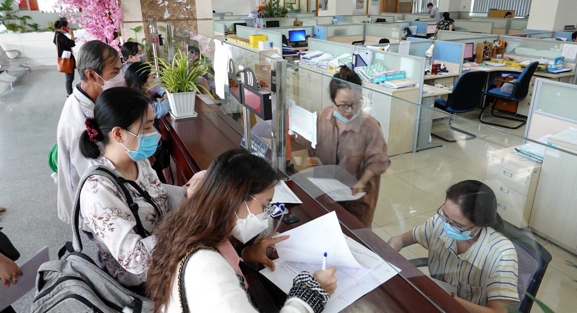 QUỐC HỘI VỪA THÔNG QUA LUẬT THUẾ TNCN, NÂNG GIẢM TRỪ GIA CẢNH VÀ RÚT GỌN BIỂU THUẾ LŨY TIẾN CÁC BẬC, CHO GẦN HƠN VỚI NGƯỜI DÂN!