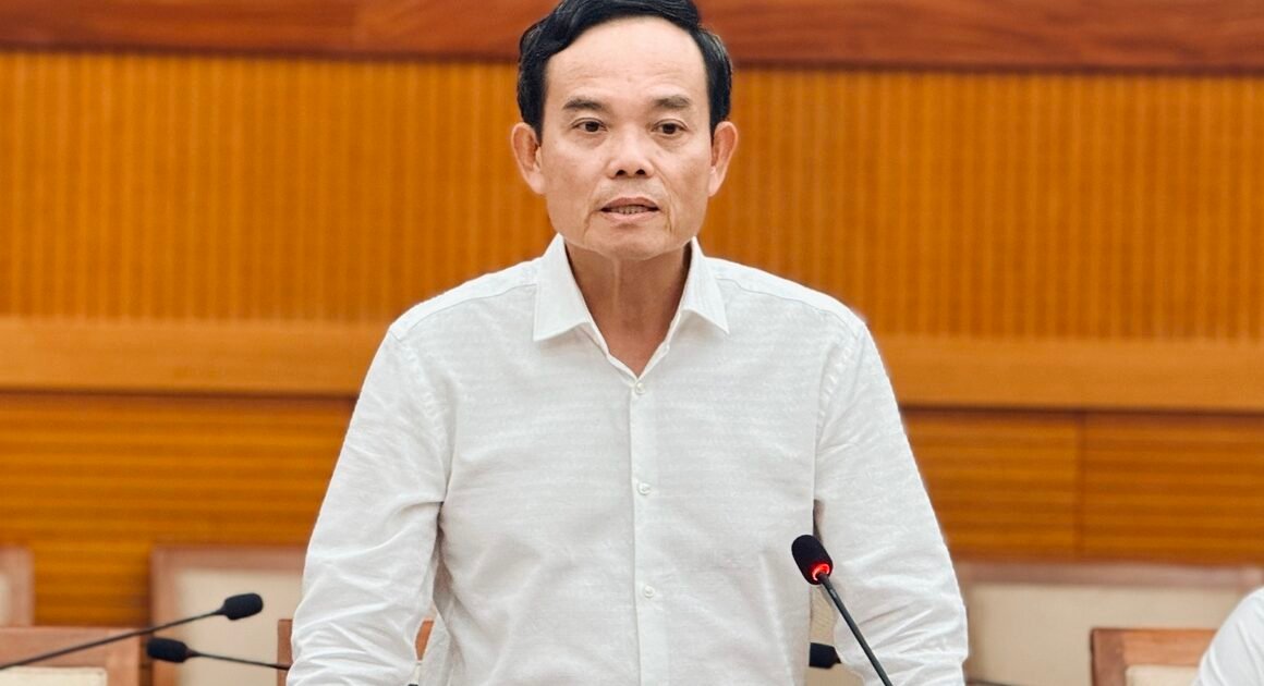 BÍ THƯ THÀNH ỦY TP.HCM ĐĂNG KÝ QUYẾT ĐỊNH KIỆN TOÀN NHÂN SỰ BAN CHỈ ĐẠO PHÒNG, CHỐNG THAM NHŨNG, LÃNG PHÍ, TIÊU CỰC!