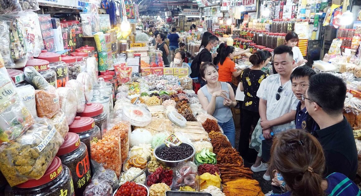 CHÍNH PHỦ ĐỀ XUẤT TĂNG NGƯỠNG DOANH THU KHÔNG PHẢI NỘP THUẾ THU NHẬP CÁ NHÂN GẦN GẤP GẤP 3 LẦN.