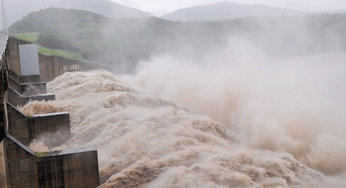 BỘ NÔNG NGHIỆP VÀ MÔI TRƯỜNG ĐANG XEM XÉT THAY ĐỔI QUY TRÌNH VẬN HÀNH LIÊN HỒ SAU VỤ THỦY ĐIỆN SÔNG BA HẠ XẢ LŨ KỶ LỤC!