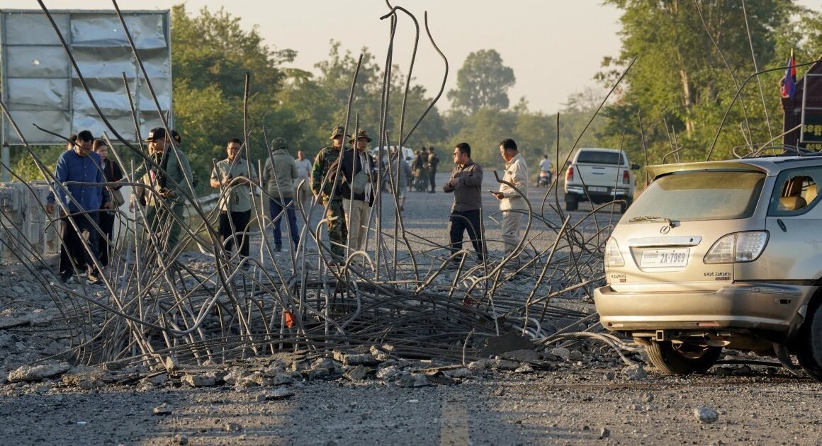 NGOẠI TRƯỞNG MỸ MONG CHỜ GIAI PHÁP SỚM CHO TRANH CHẤP THÁI- CAMPUCHIA!