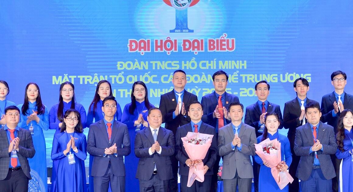 MỪNG ĐẠI HỘI ĐOÀN TNCS HỒ CHÍ MINH NHIỆM KỲ MỚI: BƯỚC ĐỘT PHÁ ĐÁP ỨNG YÊU CẦU THỜI ĐẠI!