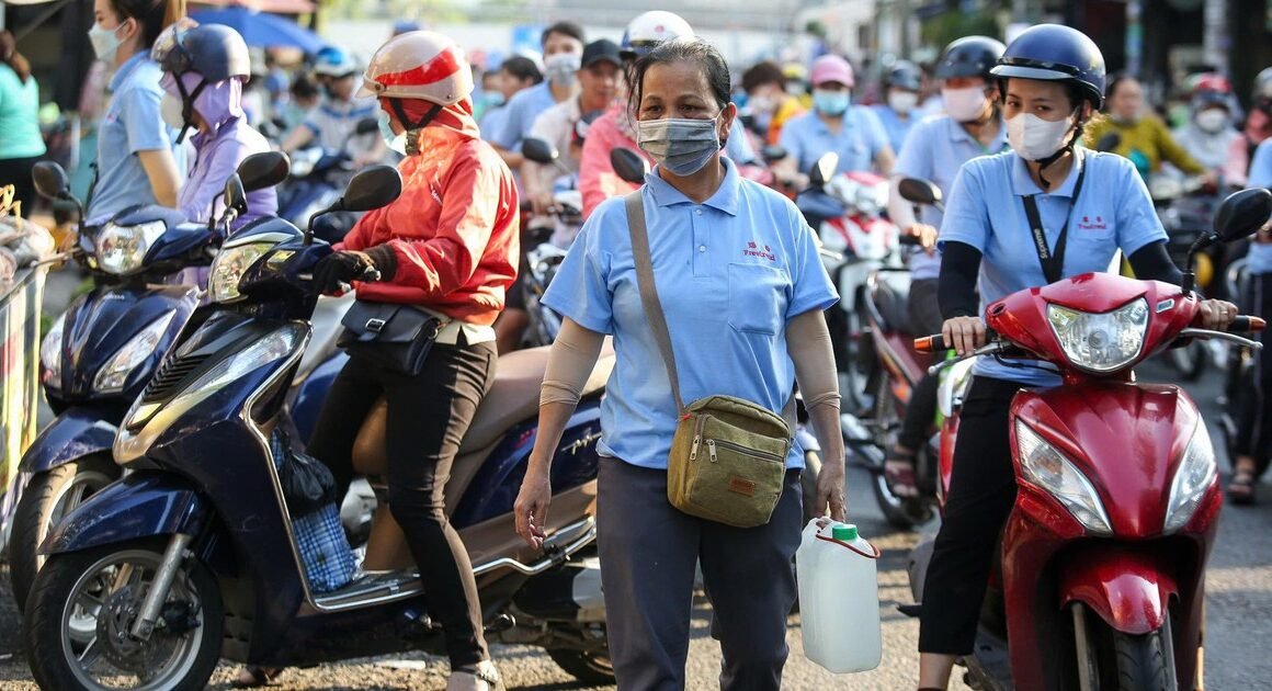 TĂNG THƯỞNG TẾT NGUYÊN ĐÁN 2026: LOẠI GIỚI DOANH NGHIỆP NGOẠI BỊ SOI SÁNG, DOANH NGHIỆP TƯ NHÂN NỘI ĐỊA VƯƠN LÊN DẪN ĐẦU!