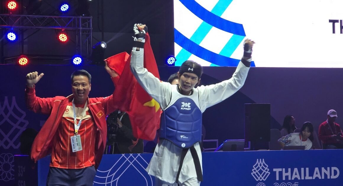 BỐN CHIẾN BINH VÀO ĐẤU TRƯỜNG, GIÀNH VÀO TAY TẤM HCV ĐẦY HOÀNH TRÁNG CHO THỂ THAO VIỆT NAM!