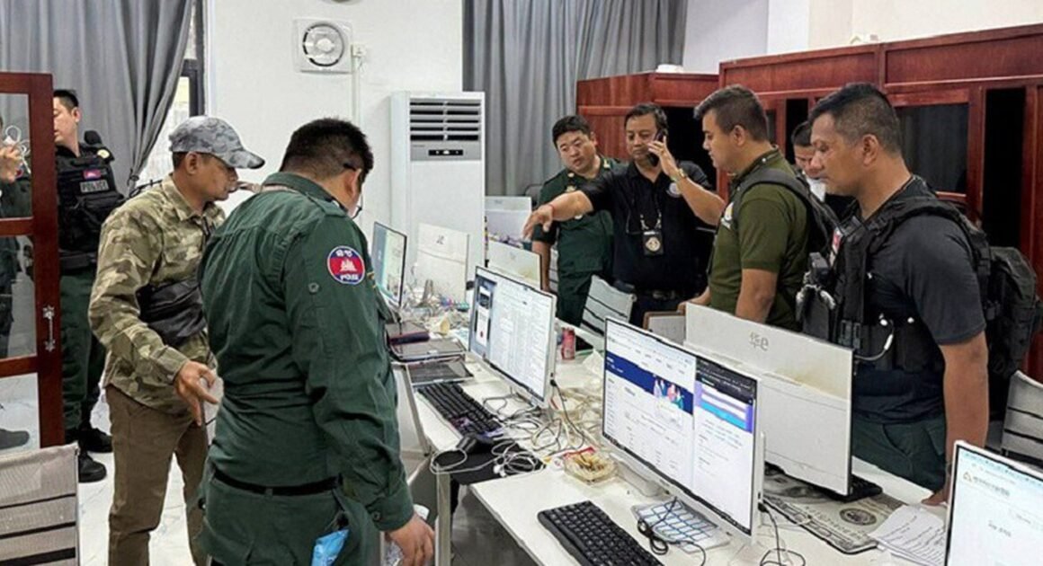 AI ĐANG CHỐT CHẶT MẠNG LƯỜI ĐẢO TRÊN ĐẤT CAMPUCHIA VỚI HÀNG CHỤC NGHI PHẠM BỊ BẮT GIỮ