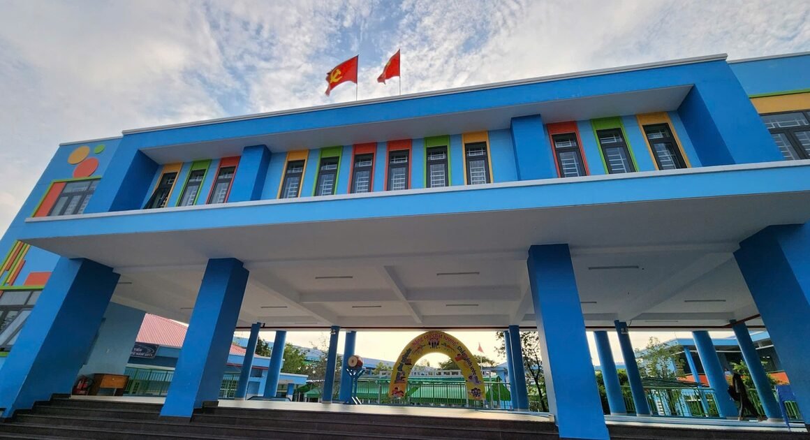 CHỦ ĐỀ ĐẾN TỪ TRƯỜNG TIỂU HỌC SÀI GÒN: BẠN ĐÃ NGHE RÕ VỀ CHÍNH SÁCH ĐỀN VỆ ĐÜỢC CHỨ?