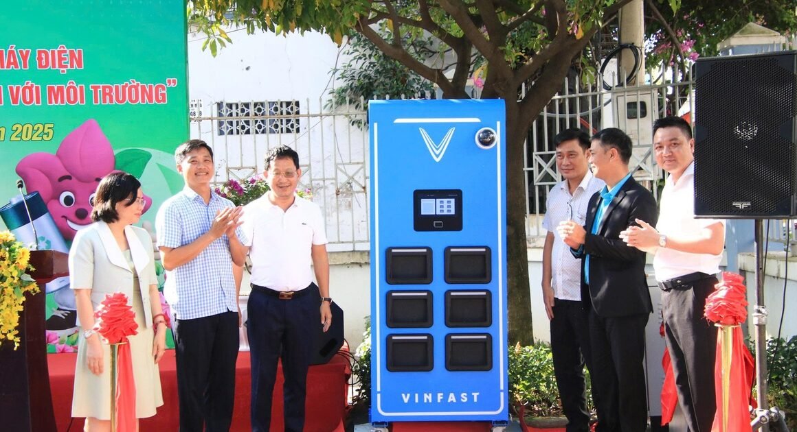 KHÁM PHÁ PHƯỜNG ĐẦU TIÊN TINH GỌN MÔ HÌNH “CÔNG SỞ XANH” ĐẦY TIỆN ÍCH!