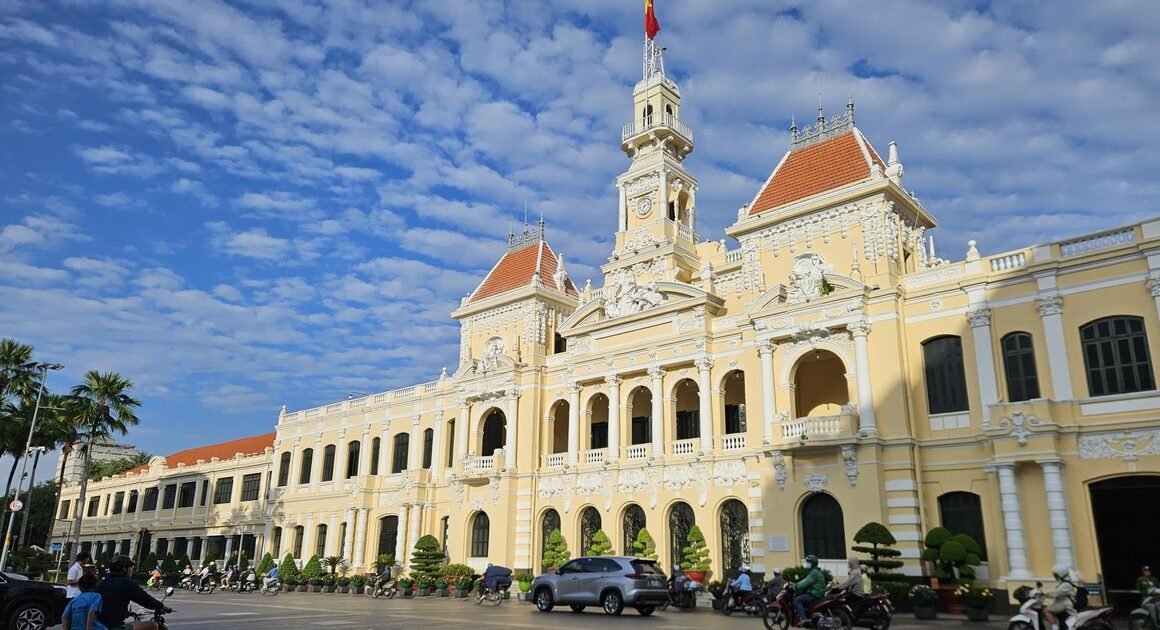 CƠ HỘI NGHỈ VIỆC HÀNG ĐẦU, ƯU TIÊN ỨNG VIÊN CÓ BẰNG THẠC SĨ VÀ KINH NGHIỆM TRÊN 2 NĂM TẠI BỘ PHẬN MỘT CỬA!