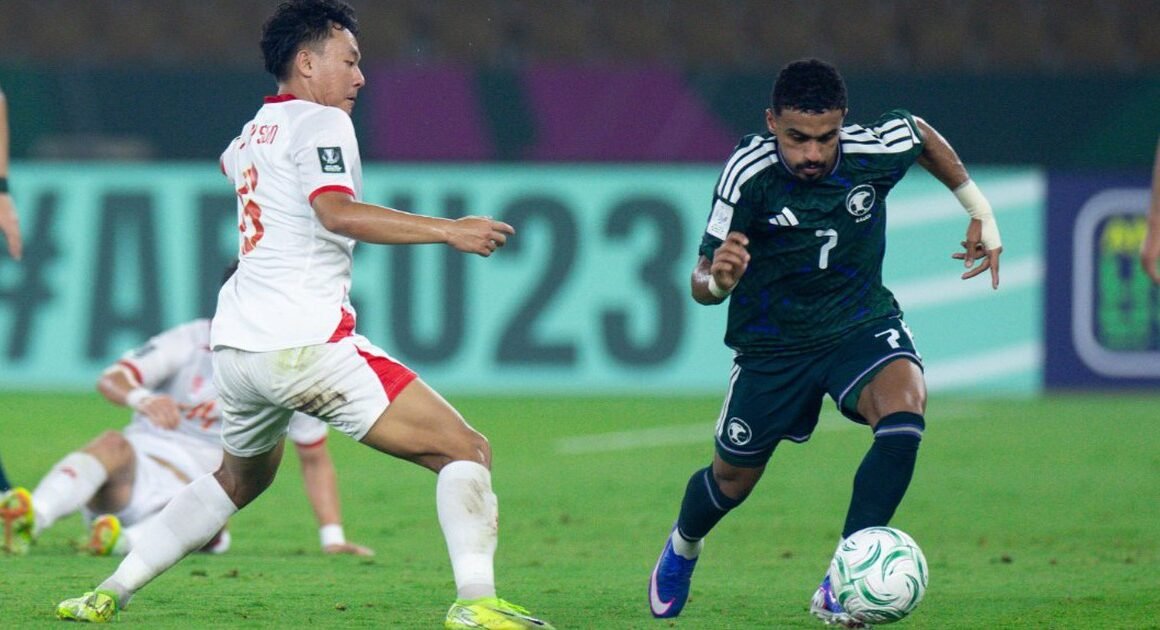 SỰ THẤT VỌNG CỦA Ả RẬP TRƯỚC ĐỘI U.23 BỊ LOẠI SỚM – NHƯNG NGƯỜI VIỆT NAM ĐƯỢC ĐÁNH GIÁ XỨNG ĐÁNG ĐẾN NGÔI ĐẦU BẢNG!