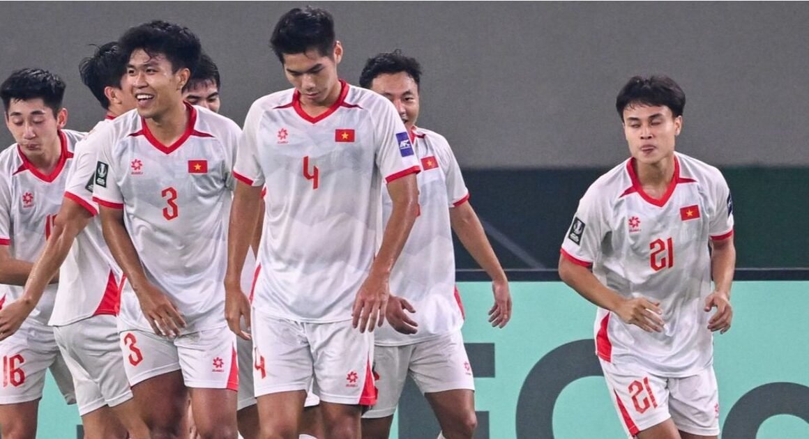 THẮNG BẠI TRÊN SÂN NHÀ, HLV LUIGI DI BIA GO BẠI VỚI SỌC ĐÁNG SỢ VÀ GÂY SỐC Ả RẬP XÊ ÚT!