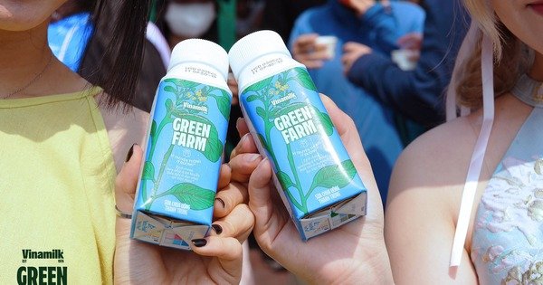 VĨNH VIỄN VƯỢT GIỮA “ÔNG LỚN” QUỐC TẾ, VINAMILK ĐANG ĐƯỢC CÔNG NHẬN LÀ THƯƠNG HIỆU ĐỈNH CAO TOÀN CẦU!