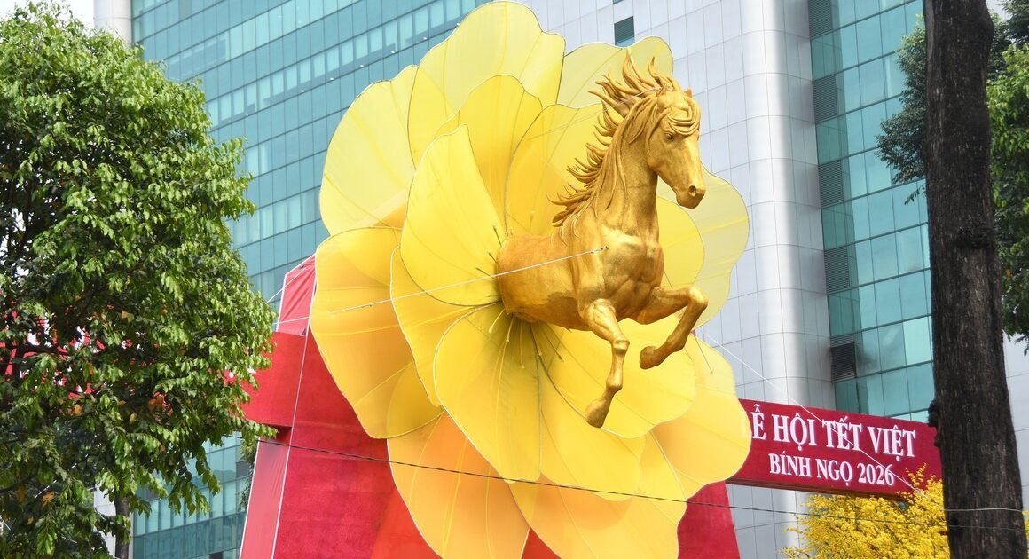 KHÁM PHÁ LINH VẬT NGỰA ĐỘC ĐÁO, BỨC XUẤT TỪ BÔNG HOA MAI VÀNG RỰC RỠ, KHIẾN MỌI NGƯỜI KHÔNG NGỪNG MỖI NGHÌN TẦNG TẦNG TRẢI NGHIỆM.