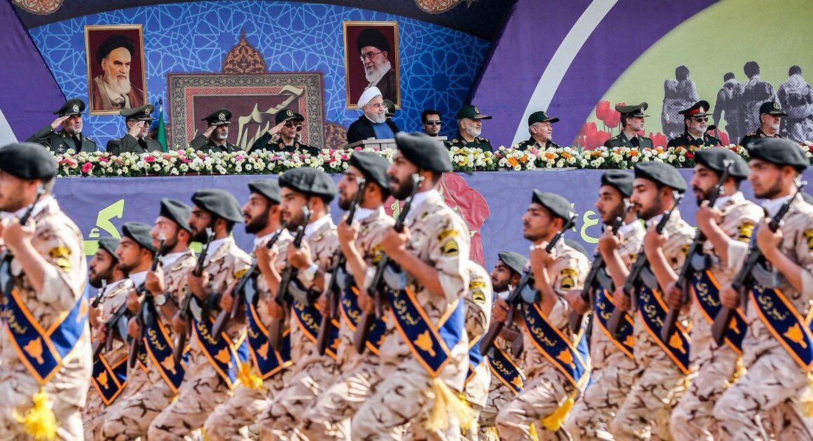 MỸ ĐANG ĐỐI MẶT VỚI CUỘC CHIẾN NGẦM VỚI IRAN GIỮA LÙNG, KHI CÁC QUAN CHỨC CAO CẤP TIẾN ĐẾN THĂM WASHINGTON ĐỂ ĐỐI MẶT VỚI CHIẾN TRANH SẼ DÙNG SỨC?