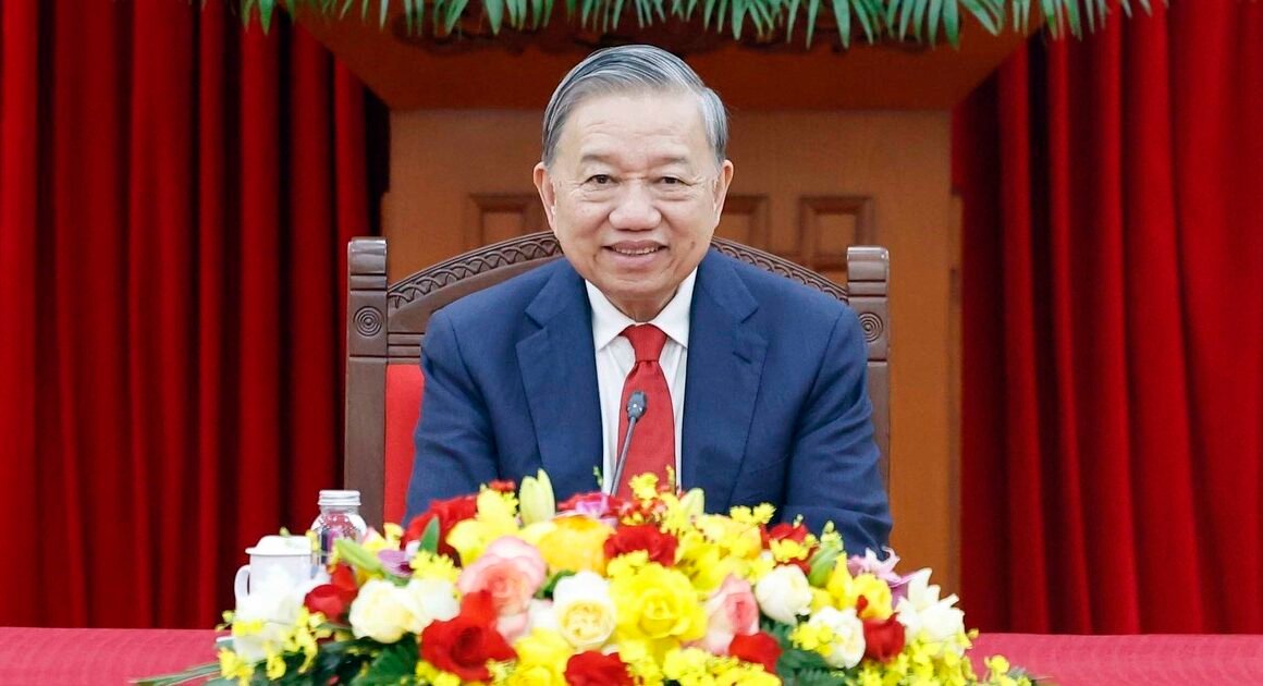 TỐI 26.1, TỔNG BÍ THƯ TÔ LÂM ĐIỆN ĐÀM VỚI BÍ THƯ THỨ NHẤT CÙNG CHỦ TỊCH NƯỚC CUBA MIGUEL DIAZ-CANEL, MỞ RA HƠN NỮA CHIẾC NỐI GẮN ĐẶC BIỆT GIỮA HAI ĐẢNG, HAI QUỐC GIA.