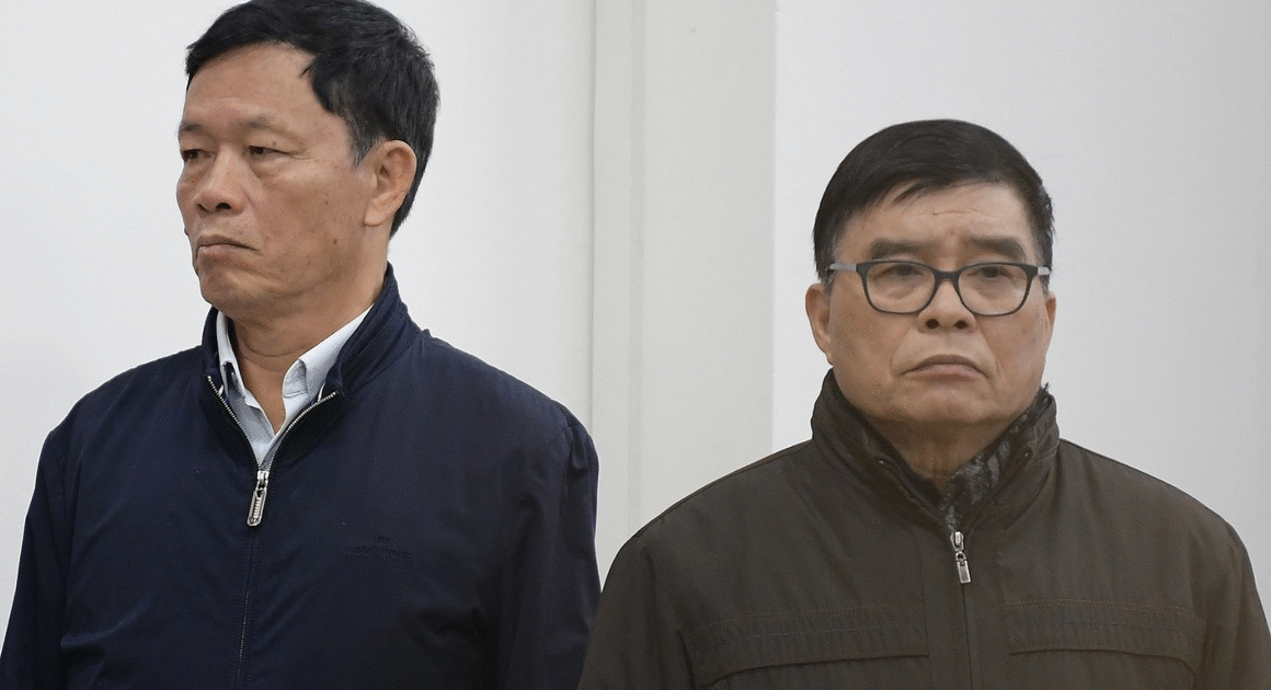 AI ĐƯỢC ĐỀ NGHỊ XỬ LÝ TỪ 2 NĂM 6 THÁNG ĐẾN 3 NĂM TÙ VÌ LIÊN QUAN ĐẾN DỰ ÁN SÂN BAY NHA TRANG CŨ?