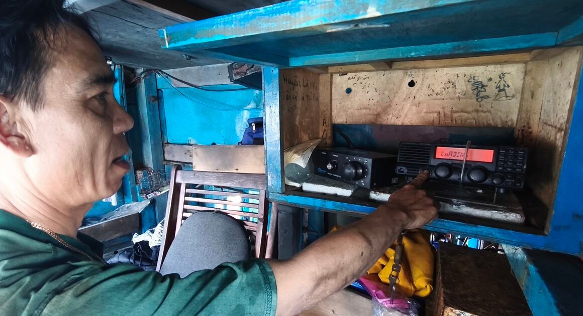 TẠI SAO NGƯ DÂN ĐÀ NẴNG VẪN CHẦN CHỪ RA KHƠI DÙ ĐƯỢC HỖ TRỢ CHI PHÍ NHIÊN LIỆU?