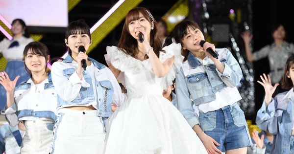 KHÔNG NGỜ, TỪ KHI RỜI KHỎI THÀNH PHỐ, SASHIHARA RINO ĐÃ TẠO NÊN HÀO HÙNG LỊCH SỬ GIỚI IDOL.