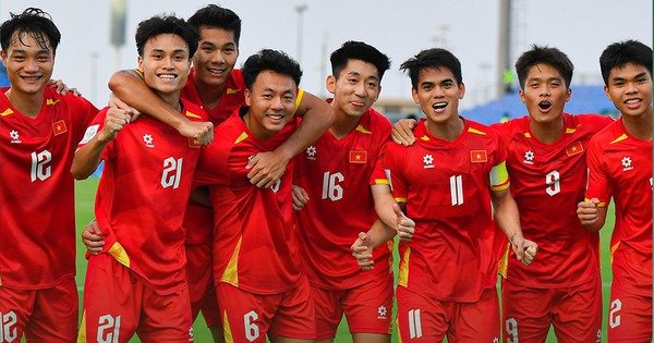 U23 VIỆT NAM LẠI CHIẾN ĐẤUNG HUYỀN NGHỊCH VỚI CHIẾC HỘI CHỨNG TINH THẦN VƯỢT KỶ LỆ ĐÁNG NGƯỠNG MỘ.