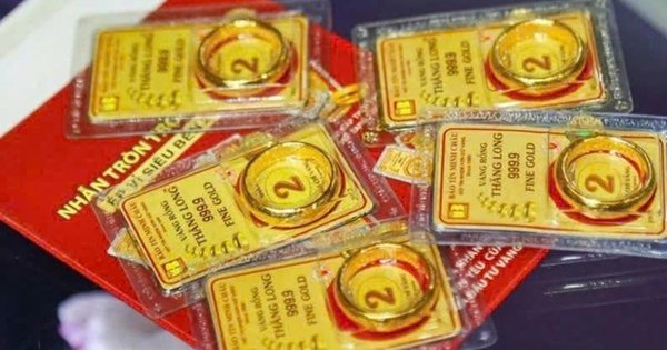 VẠCH MẶT GIÁ VÀNG THẾ GIỚI GIẢM SẬP GẦN 700 USD/OUNCE CHỈ SAU MỘT NGÀY, HIỆN CHỈ CÒN GẦN 4.800 USD/OUNCE!