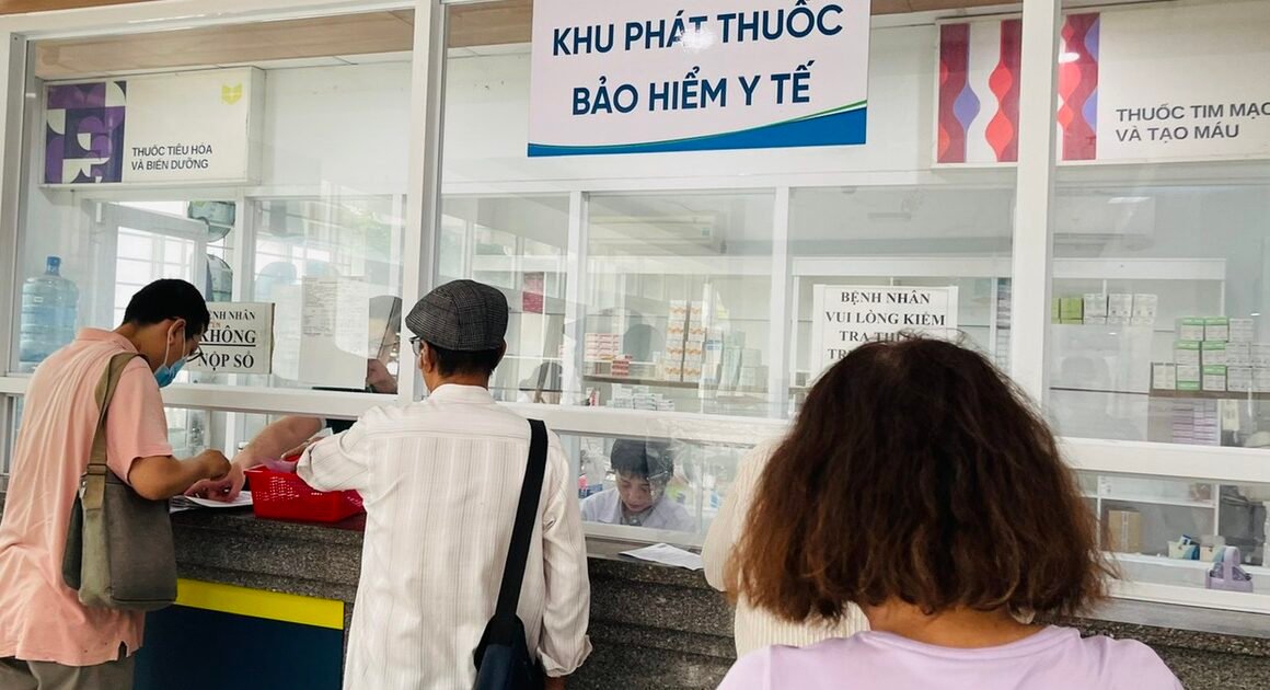 CẬP NHẬT: NGƯỜI DÂN ĐĂNG KÝ KHÁM CHỮA BỆNH BẢO HIỂM Y TẾ TẠI 25 TRUNG TÂM KHÔNG GIƯỜNG BỆNH TẠI TP.HCM CẦN BIẾT GÌ KHI CÁC ĐƠN VỊ NÀY GIẢI THỂ?