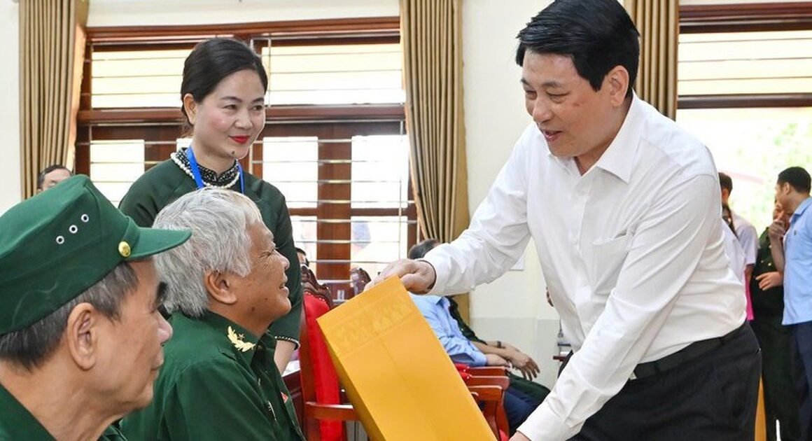 AI SẼ ĐÃI NGHỊCH ĐỂ TRI ÂN NHỮNG NGƯỜI CÓ CÔNG VỚI CÁCH MẠNG TRONG MÙA TẾT NGUYÊN ĐÁN!