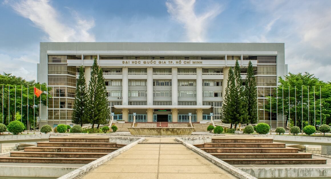 KHẨN CẤP: QUY TRÌNH BỔ NHIỆM GIÁO SƯ, PHÓ GIÁO SƯ TẠI ĐH QUỐC GIA TP.HCM SẼ THAY ĐỔI RA SAO TỪ NĂM 2026?