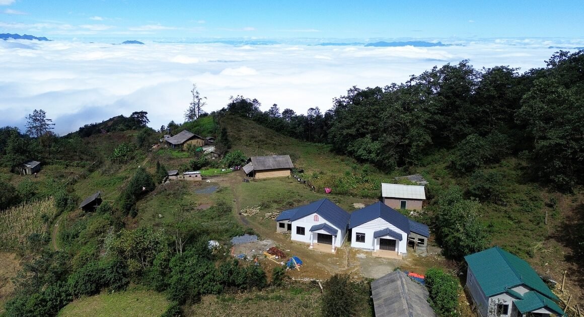 SAU MỖI CƠN BÃO KHÓC LIỆT, NGƯỜI DÂN Y TÝ ĐÃ CÓ NHÀ MỚI KHANG TRANG, KIÊN CỐ!