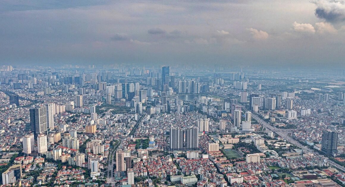 KHÁM PHÁ CHIẾN LƯỢC ĐỘT PHÁ ĐỂ BIẾN HÀ NỘI THÀNH ĐÔ THỊ THÔNG MINH ĐỈNH CAO ĐẾN NĂM 2030–2045!