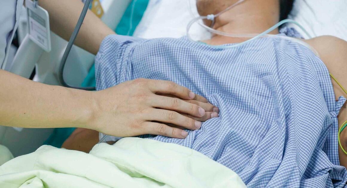 KHI NHIỆT ĐỘ GIẢM, TẠI SAO HUYẾT ÁP DỄ TĂNG VỌT, ĐẨY BẠT NGUY CƠ ĐỘT QUỴ?