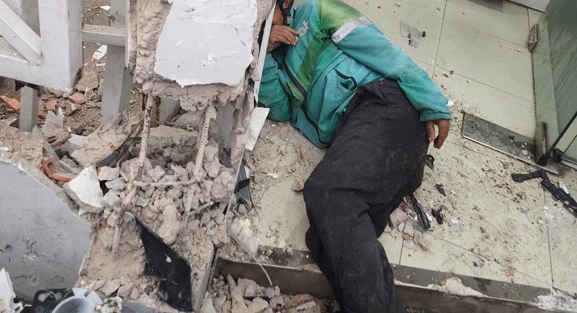 NGUYÊN NHÂN VỤ TAI NẠN LIÊN HOÀN XE Ô TÔ TÔNG 6 XE MÁY TRƯỚC NHÀ THIẾU NHI THỦ ĐỨC ĐANG CHỜ ĐỢI LỜI GIẢI MINH