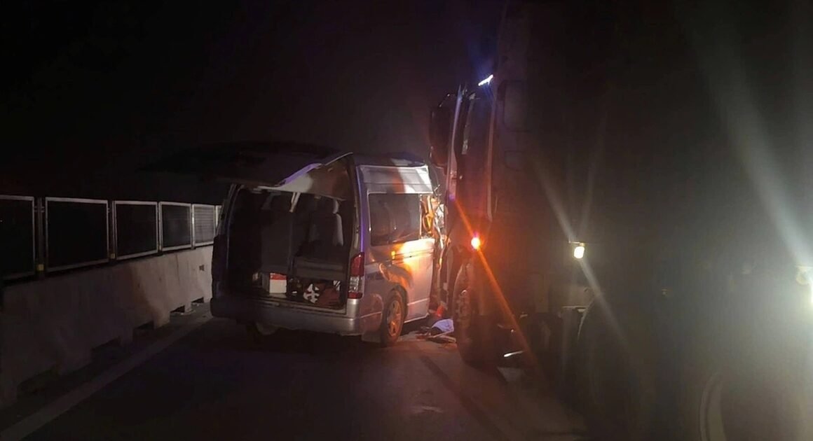 SỰ CỐ KINH HOÀNG TRÊN CAO TỐC BẮC – NAM: 4 NGƯỜI CHẾT, 6 NGƯỜI THƯƠNG VỀ, AI SẼ LÀ NGƯỜI ĐỨNG SAU VỤ VA CHẠM TỒN KHIẾP NÀY?