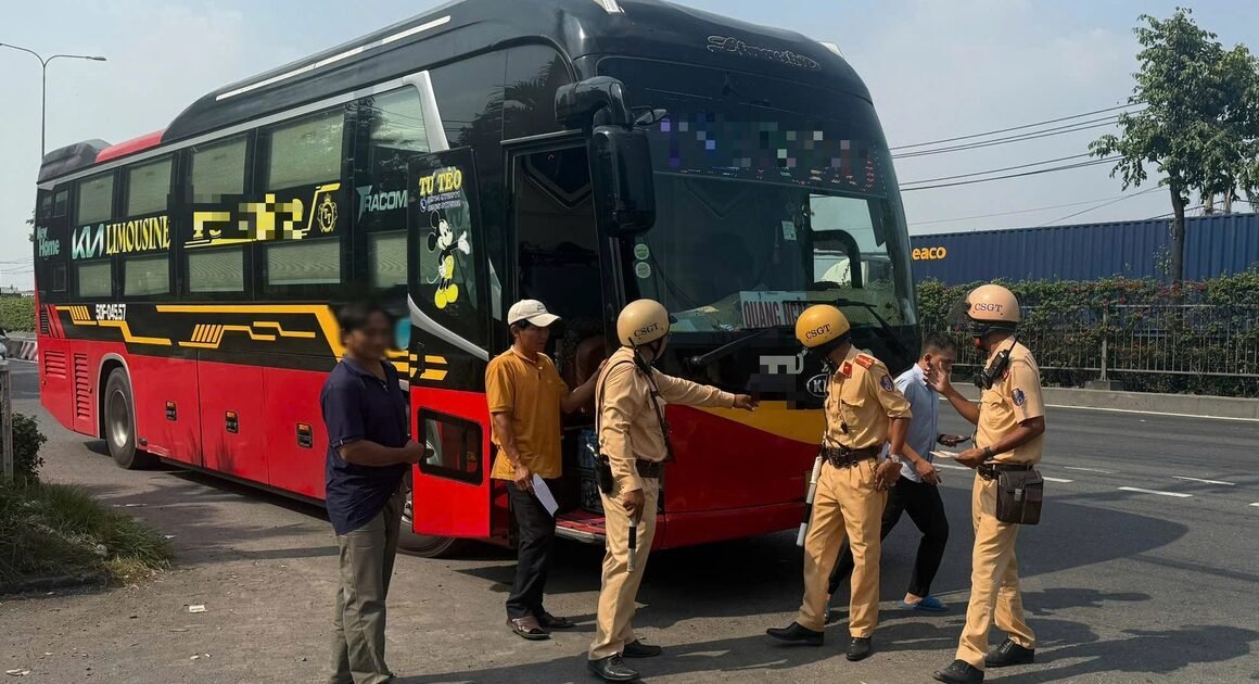 KHÁCH KHÔNG BIẾT, AI CŨNG CHẾT NẾM VỚI LỖI ĐƠN GIẢN NÀY CỦA TÀI XẾ!