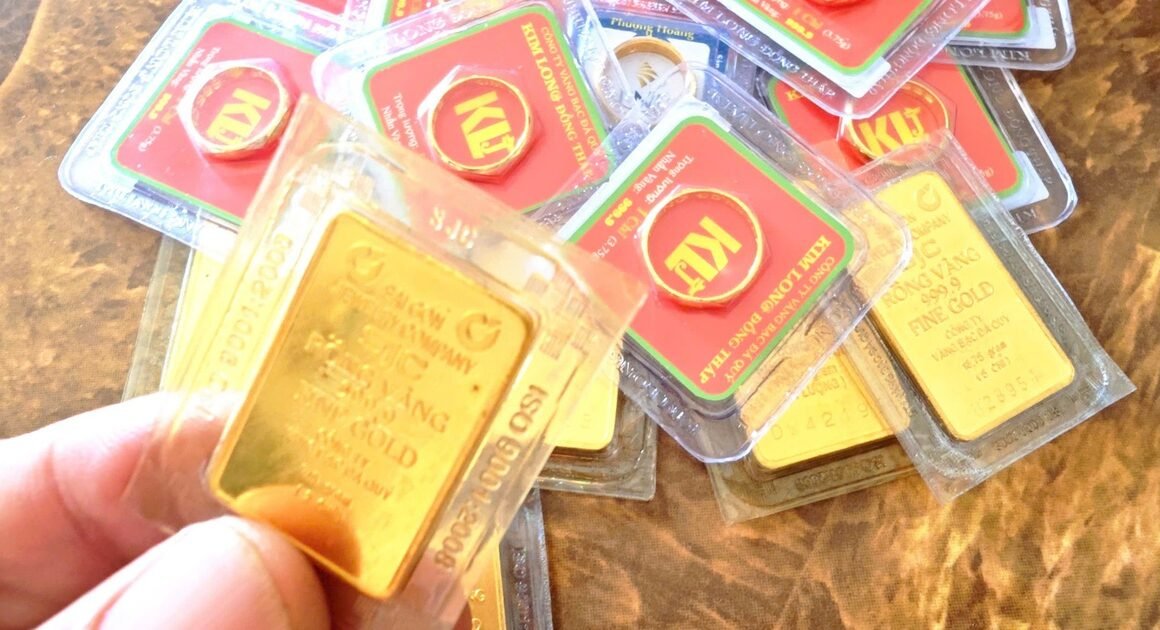 TẠI SAO GIÁ VÀNG VÀ BẤT ĐỘNG SẢN BẠT TĂNG KHỦNG KHIẾP, VÀ CHÌA KHÓA ĐỂ ỔN ĐỊNH CHÍNH LÀ GÌ?