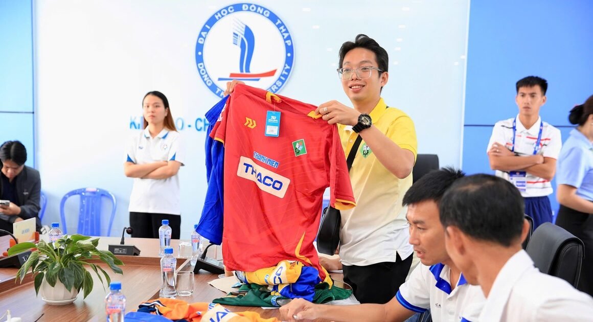 KHÁM PHÁ HUYỀN THOẠI BÓNG ĐÁ TẠI CẦN THƠ VÀ ĐỒNG THÁP: SỨC HÚT CỦA GIẢI THÁC ĐỘNG LỚN NHẤT TẦM VÙNG TÂY NAM BỘ!