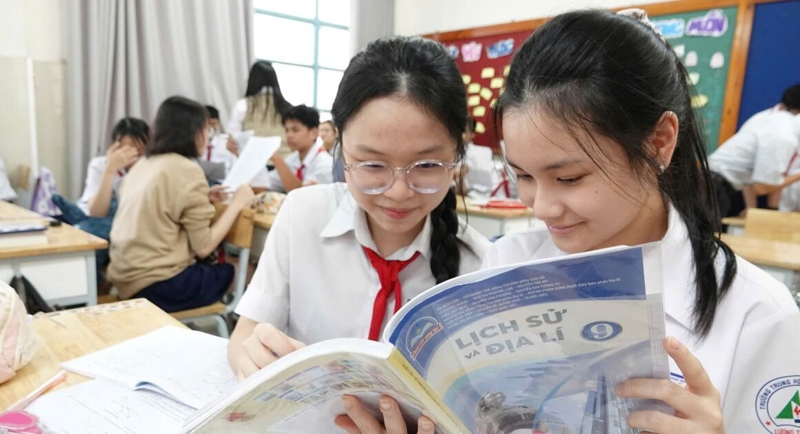 CHUẨN BỊ GÌ CHO KỲ THI LỚP 10 NĂM HỌC 2026-2027? TIN CHỐT TỪ SỞ GD-ĐT TP.HCM ĐÃ ĐẾN GẦN HƠN VỚI CÁC CƠ SỞ GIÁO DỤC!