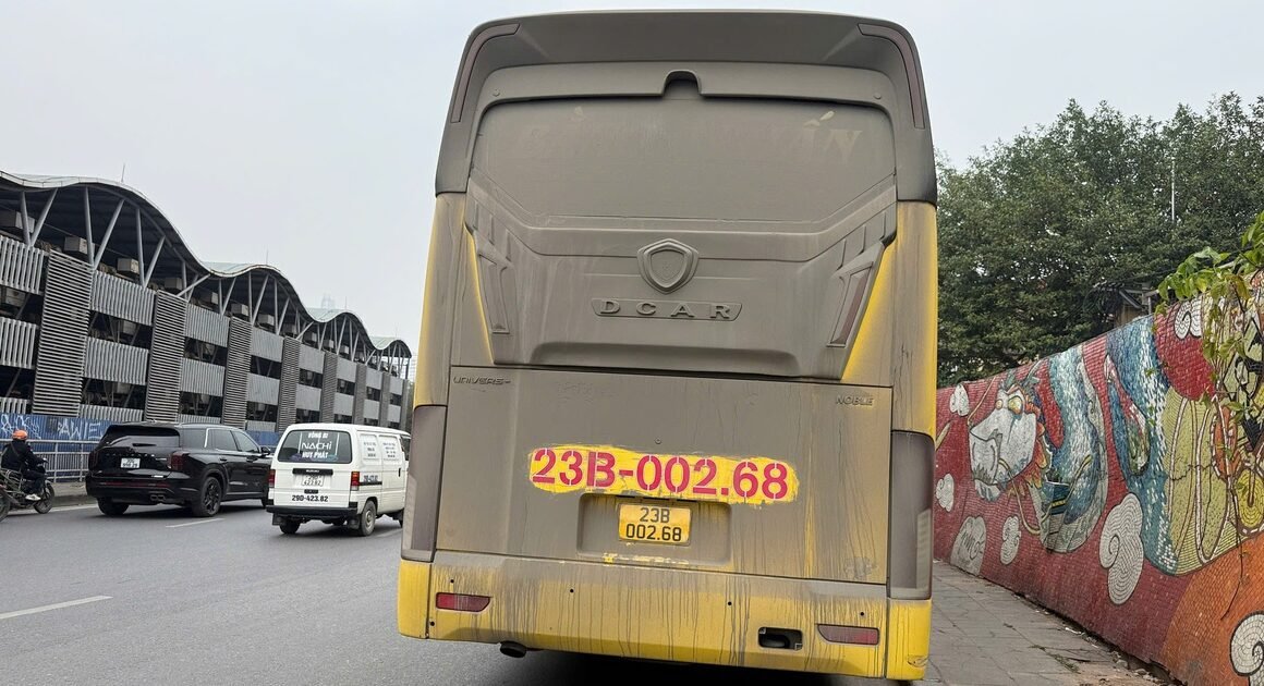 BÙN ĐẤT CHE KHUẤT BIỂN SỐ, TÀI XẾ CÓ BỊ XỬ PHẠT HAY KHÔNG? ĐÁP ÁN TỪ CỤC CSGT GÂY BẤT NGỜ!