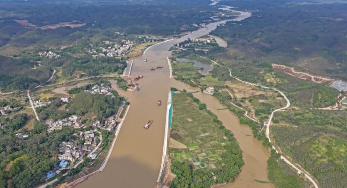 TRUNG QUỐC ĐANG GẬP GỪNG HOÀN THIỆN KÊNH ĐÀO BÌNH LỤC, MỞ RA CƠ HỘI MỚI CHO THÀNH TỰU THƯƠNG MẠI VỚI ĐÔNG NAM Á