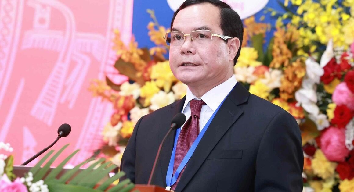 GIẢM GIỜ LÀM – BƯỚC ĐỘT PHÁ VẠN ĐỀ HƯỞNG LỢI CHO CÔNG NHÂN VÀ SỰ PHÁT TRIỂN CỦA XÃ HỘI!