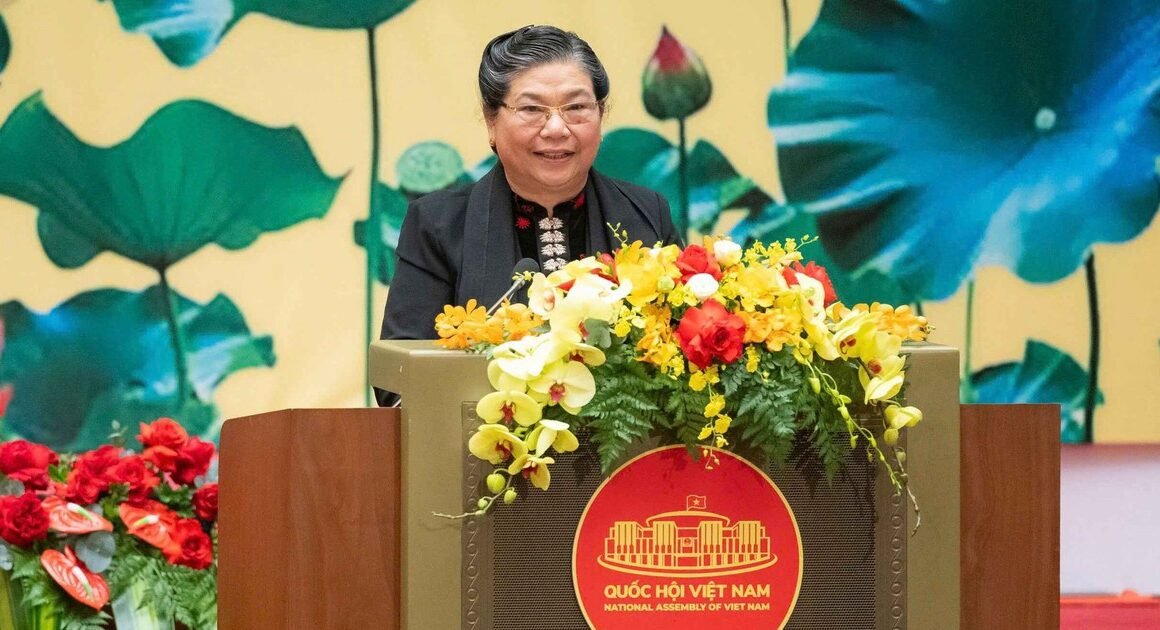 KHÁM PHÁ HÀNH TRÌNH PHÁT TRIỂN CỦA QUỐC HỘI VÀ CHỈNH SÁNG ĐƯỜNG LỐI ĐOÀN KẾT DÂN TỘC!