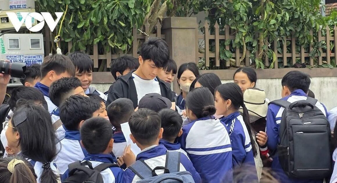 THỦ MÔN CAO VĂN BÌNH LẠI VỀ NGHỄ AN SAU HÀNH TRÌNH XUẤT SẮC TẠI VCK U.23 CHÂU Á 2026!