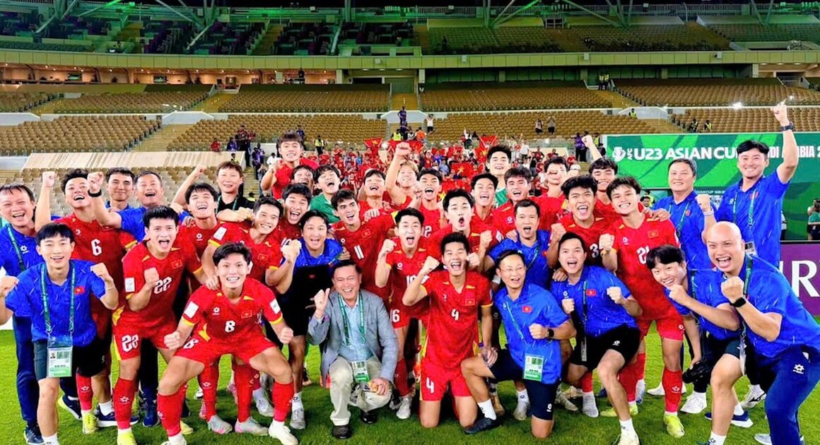 ĐỘI U.23 TRUNG QUỐC CHƯA BƯỚC HÌNH BÀN THẮNG NÀO, NHƯNG CUỘC CHIẾN VỚI U.23 VIỆT NAM RẮC RỐI KHÔNG NGỜ!